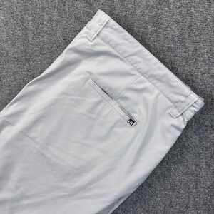 Travis Mathew Starnes Shorts Mens 42 White Lightweight Golf Performance Everyday